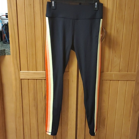 Avia Pants - Women's Avia Performance Legging. Size Medium 8/10